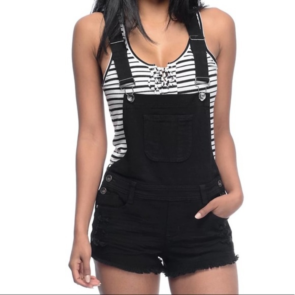 Empyre Taryn Distressed Overall Shorts - Black Size 7